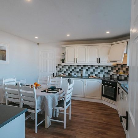 Tideaway - Cosy Seaside Village Bungalow Near Beach 캐슬락 외부 사진