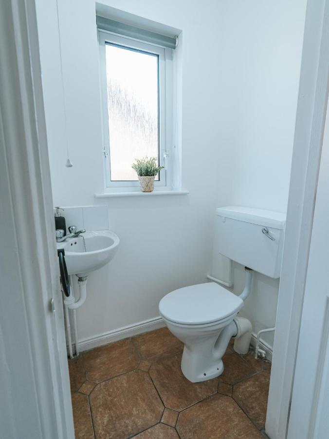 Tideaway - Cosy Seaside Village Bungalow Near Beach 캐슬락 외부 사진